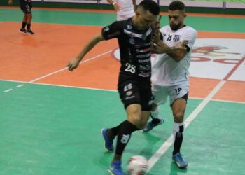 Ceará é goleado no primeiro jogo da final da Copa do Brasil de Futsal