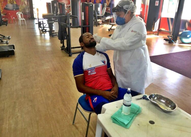 Fortaleza inicia 2021 com surto de Covid-19