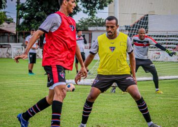 Ferroviário segue preparação visando duelo pela liderança da Fares Lopes contra o Icasa