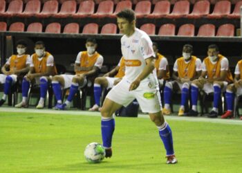Fortaleza perde pro Sport e acumula sexto jogo sem vitória na Série A