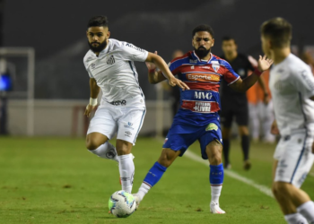 Dentro da zona de rebaixamento, Fortaleza recebe reservas do Santos no Castelão