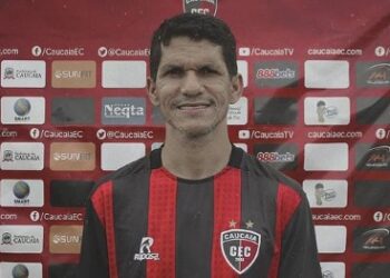 Atacante Magno Alves é o mais novo reforço do Caucaia para 2021