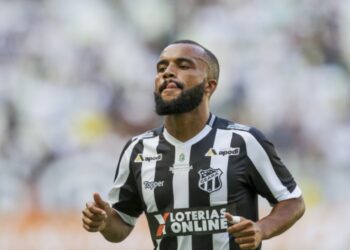 Acertado com Fluminense, Samuel Xavier pode deixar Ceará ao fim do Brasileirão