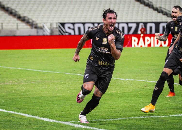 Renovação de Vina é ponto de partida para o Ceará subir de patamar