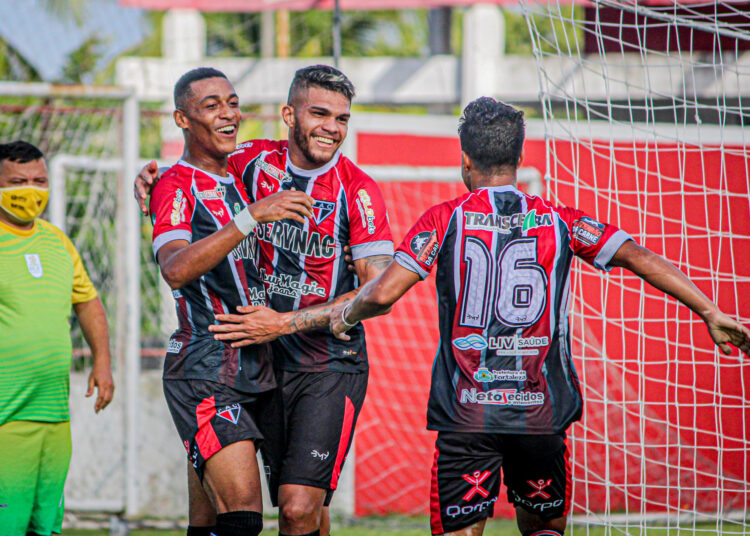 Ferroviário goleia Barbalha e divide liderança do Cearense com o Caucaia; veja resultados