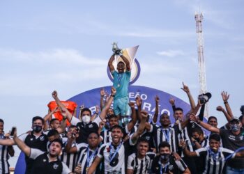 Competições de base e de futebol feminino se destacam em transmissões pela internet