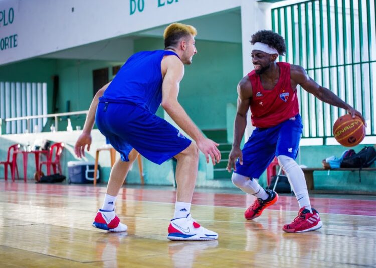 Fortaleza Basquete Cearense encerra preparação para série de jogos em Brasília