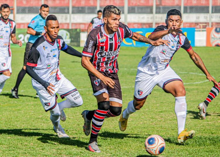 Ferroviário e Caucaia duelam por vaga na final da Taça Fares Lopes