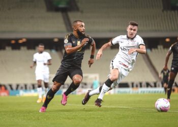 Ceará visita Corinthians em confronto direto por vaga na Libertadores