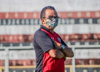 Francisco Diá analisa vitória do Ferroviário diante do Caucaia: “Cabia até mais”