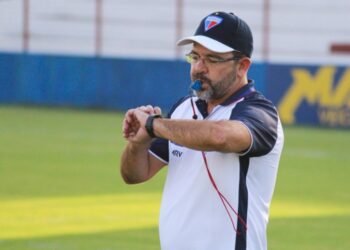 Em meio a retornos e desfalques, Enderson Moreira volta a comandar o Fortaleza