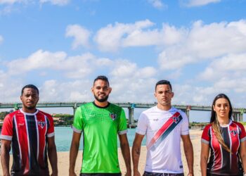 Ferroviário divulga novos uniformes para a temporada 2021