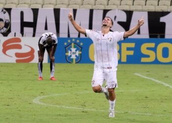 Ceará decepciona novamente e perde para o Fluminense no Castelão