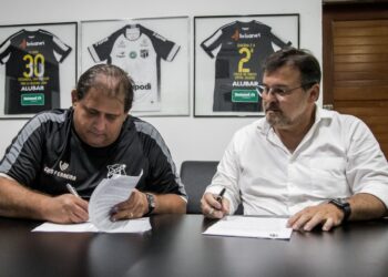 Técnico Guto Ferreira renova com Ceará até o fim de 2021
