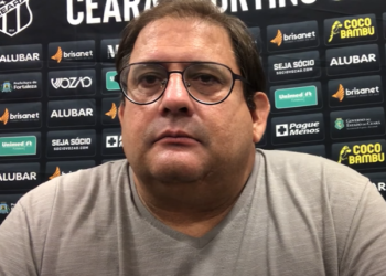 Guto Ferreira analisa derrota para o Corinthians: “Equipe sentiu muito o gol”