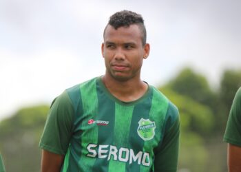 Floresta anuncia renovação de Núbio Flávio por mais um ano