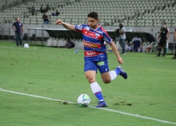 Osvaldo pede atenção contra o Bahia: “esse é o jogo da vida”