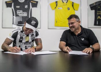 Robinson de Castro revela que Ceará ainda busca um lateral-direito e dois atacantes