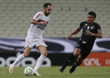 São Paulo e Ceará se enfrentam em busca de reabilitação na Série A