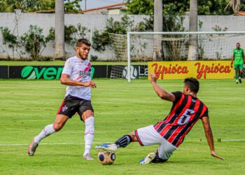 Ferroviário vence Caucaia de virada e garante vaga na Copa do Brasil 2022