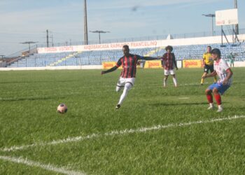 Ciel marca quatro gols, Caucaia aplica 8 a 0 no Barbalha e assume liderança do Cearense