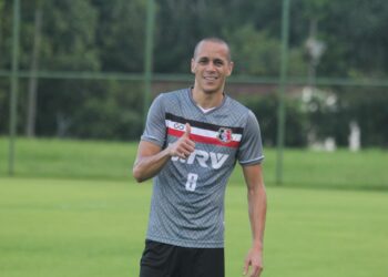 Derley, ex-Fortaleza, é o novo reforço do Santa Cruz