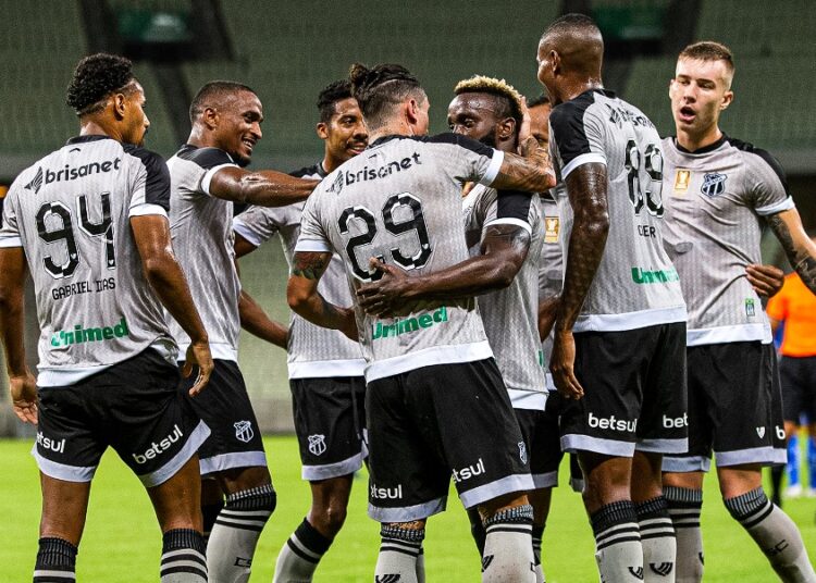 Ceará teve cinco desfalques e promoveu duas estreias contra o CSA