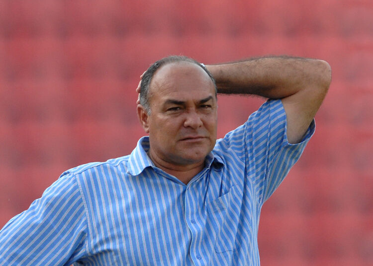 Ex-técnico do Ceará, Ruy Scarpino morre por complicações da Covid-19