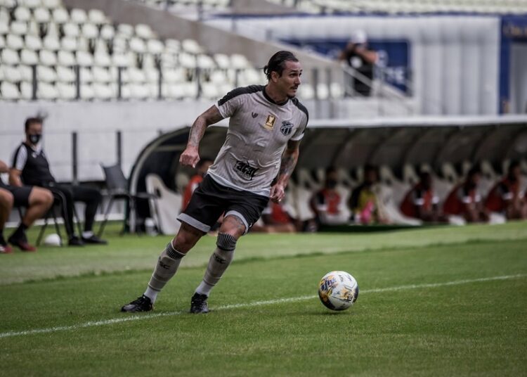 Botafogo/PB x Ceará: onde assistir, horário, escalações e arbitragem