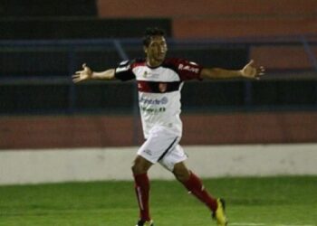 Ex-jogador campeão da Série D pelo Guarany, Wanderley é efetivado como auxiliar técnico