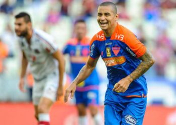 Fortaleza x Santa Cruz: onde assistir, horário, escalações e arbitragem