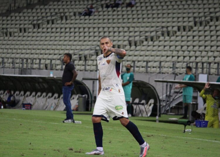Wellington Paulista revela desejo em seguir no Fortaleza: “Meu intuito é ficar”
