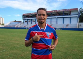 Yago Pikachu e Isaque são regularizados no BID e podem estrear no Clássico-Rei