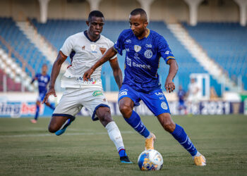 Apresentado pelo Fortaleza, Benevenuto elogia Marcelo Paz e Felipe Alves