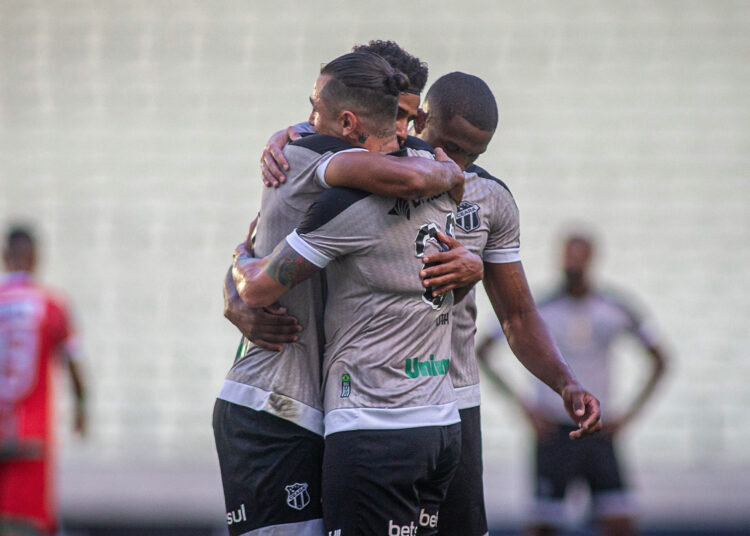 Classificado e invicto! Ceará vence Salgueiro e segue em busca do terceiro título do Nordeste