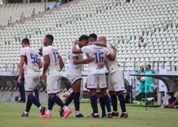Fortaleza x CSA: onde assistir, horário, escalações e arbitragem