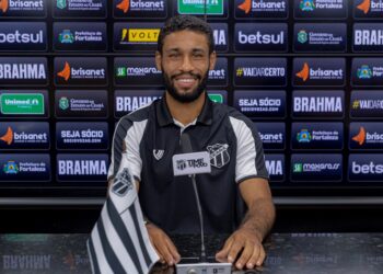 Técnico do time feminino do Ceará mira acesso no Brasileiro: “transformar investimento em resultados”