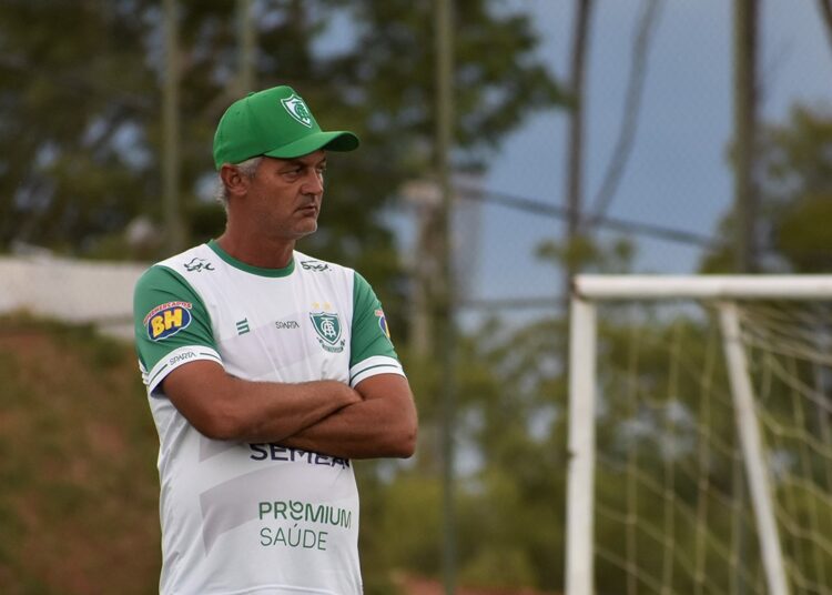 Adversário do Ferroviário, América/MG não vence há três partidas e Lisca admite: “momento difícil”