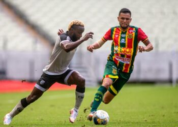 Ceará marca três gols em sete minutos, goleia Sampaio Corrêa e avança na Copa do Nordeste