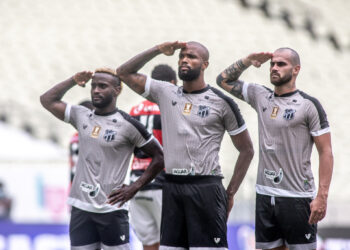 Com gols de Vina e Messias, Ceará bate Vitória e vai à segunda final seguida do Nordestão