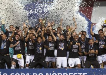 Saídas, chegadas e remanescentes: veja o que mudou no elenco do Ceará desde o título da Copa do Nordeste 2020