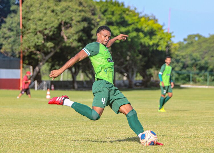 Floresta intensifica trabalhos enquanto aguarda definição sobre início da Série B do Cearense