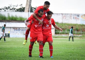Atlético Cearense joga melhor e vence Icasa na retomada do Campeonato Cearense