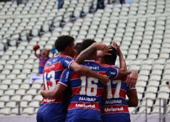 Fortaleza recebe Icasa no Castelão buscando se firmar na liderança do Cearense; veja prováveis escalações