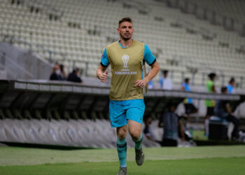 Destaque do Ceará, João Ricardo enaltece empate na altitude da Bolívia: “baita resultado”