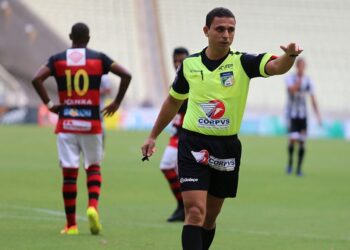Leo Simão Holanda será o árbitro do Clássico-Rei deste sábado (15) pelo Cearense