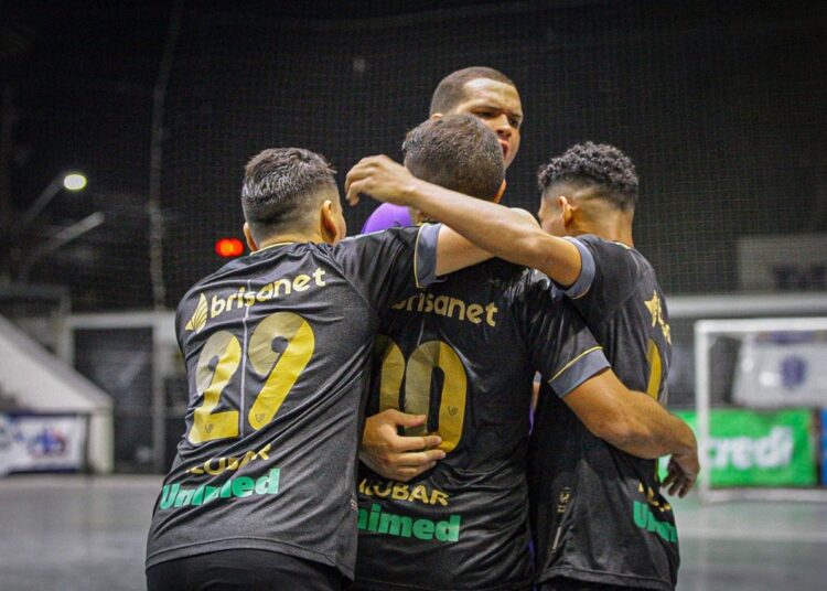 Ceará marca a 10 segundos do fim, empata com o Balsas/MA e avança às quartas da Copa do Brasil; veja o gol decisivo