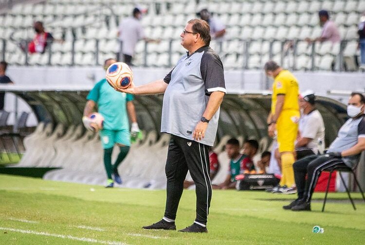 Guto Ferreira fora do Ceará? Não é o momento!
