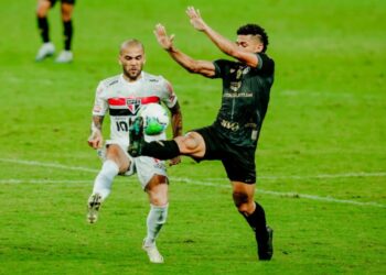 Ceará x São Paulo: onde assistir, horário, escalações e arbitragem