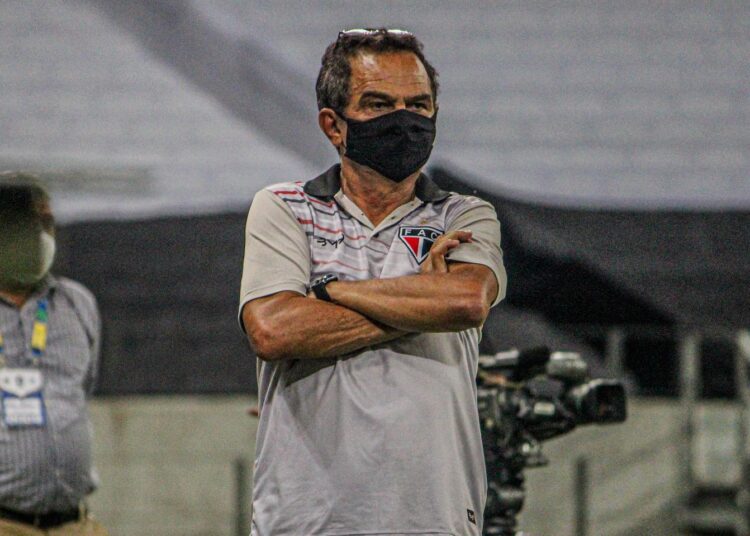 Francisco Diá lamenta derrota do Ferroviário: “estou achando que pisei em rastro de corno”